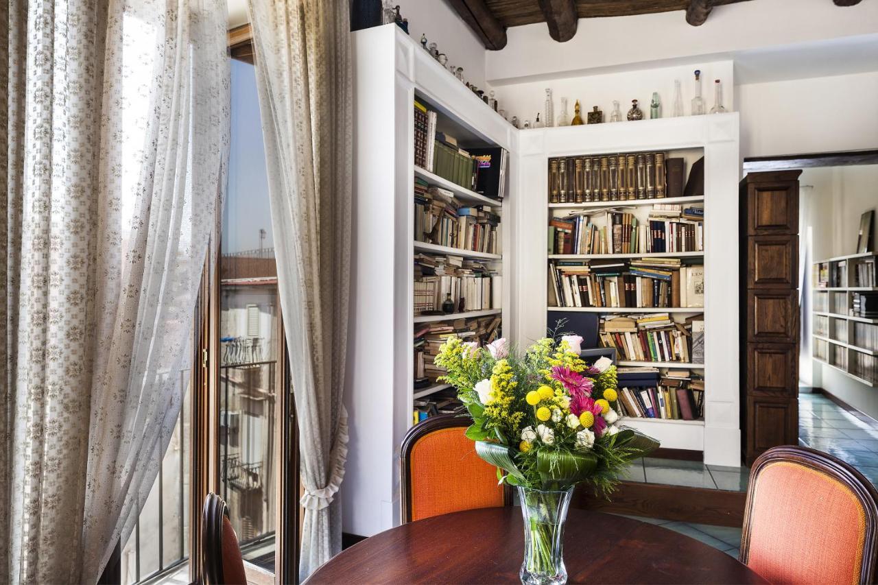 Naples Center Apartment Ruang foto